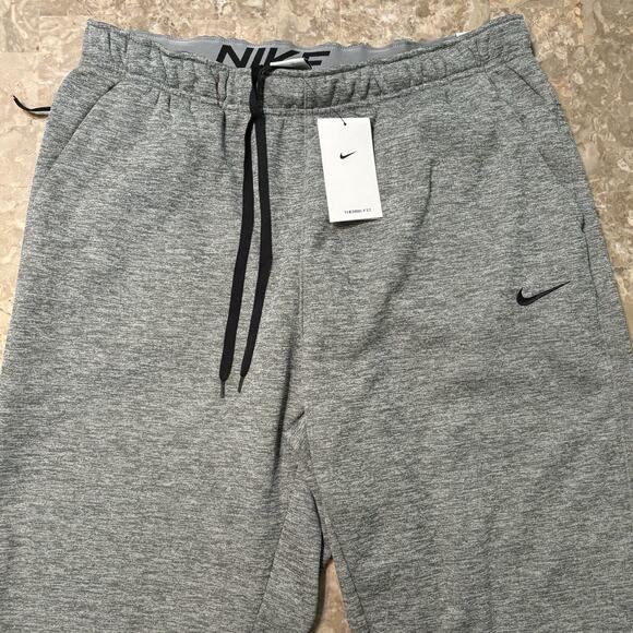 Nike Therma Fit Sweatpants Mens XLT XL Tall Grey 31” Gym Lounge NEW DQ5405 - Picture 1 of 11